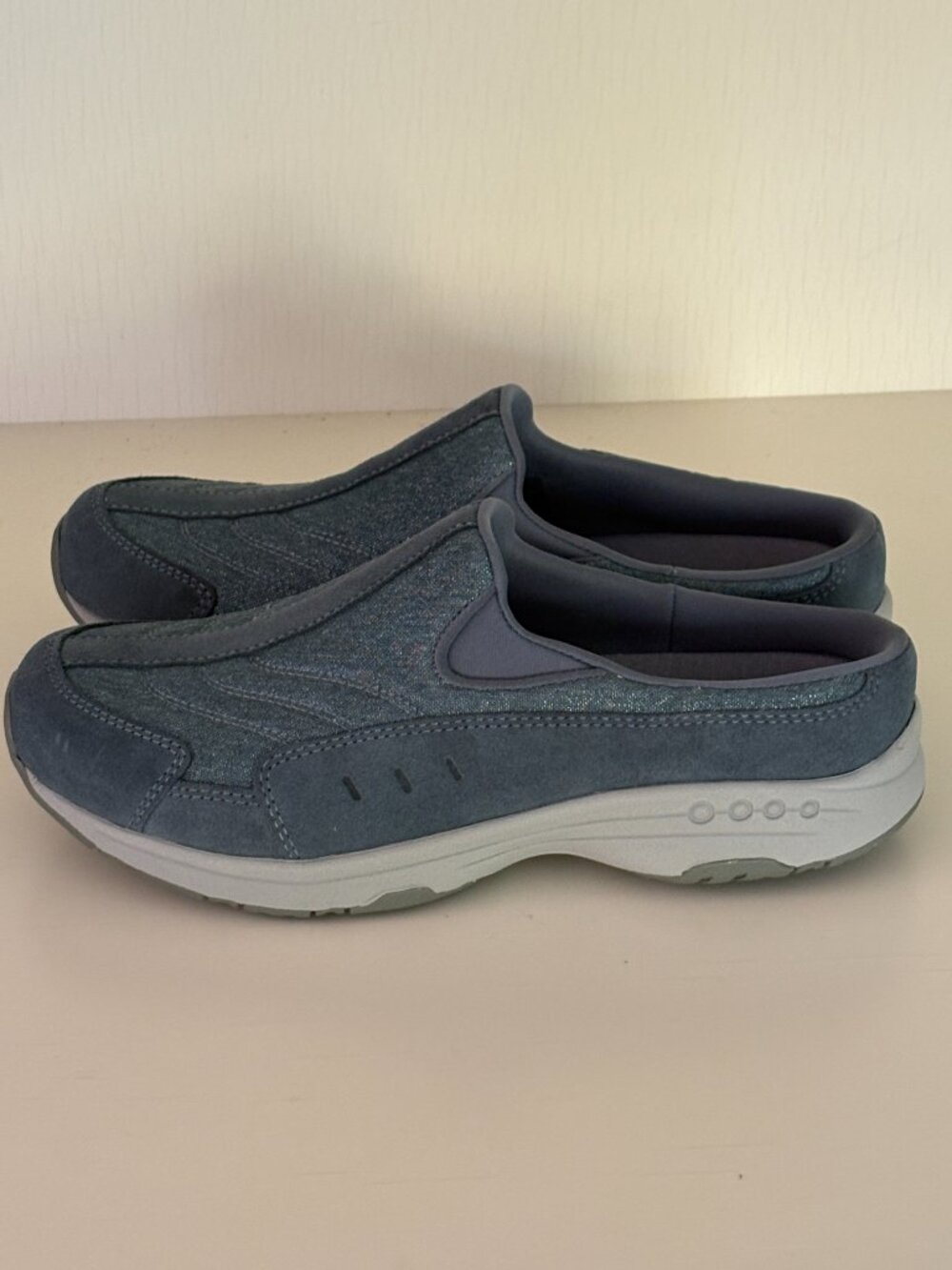 NWOB Easy Spirit Traveltime Clogs Blue Denim Sz 9.5M - Picture 3 of 7